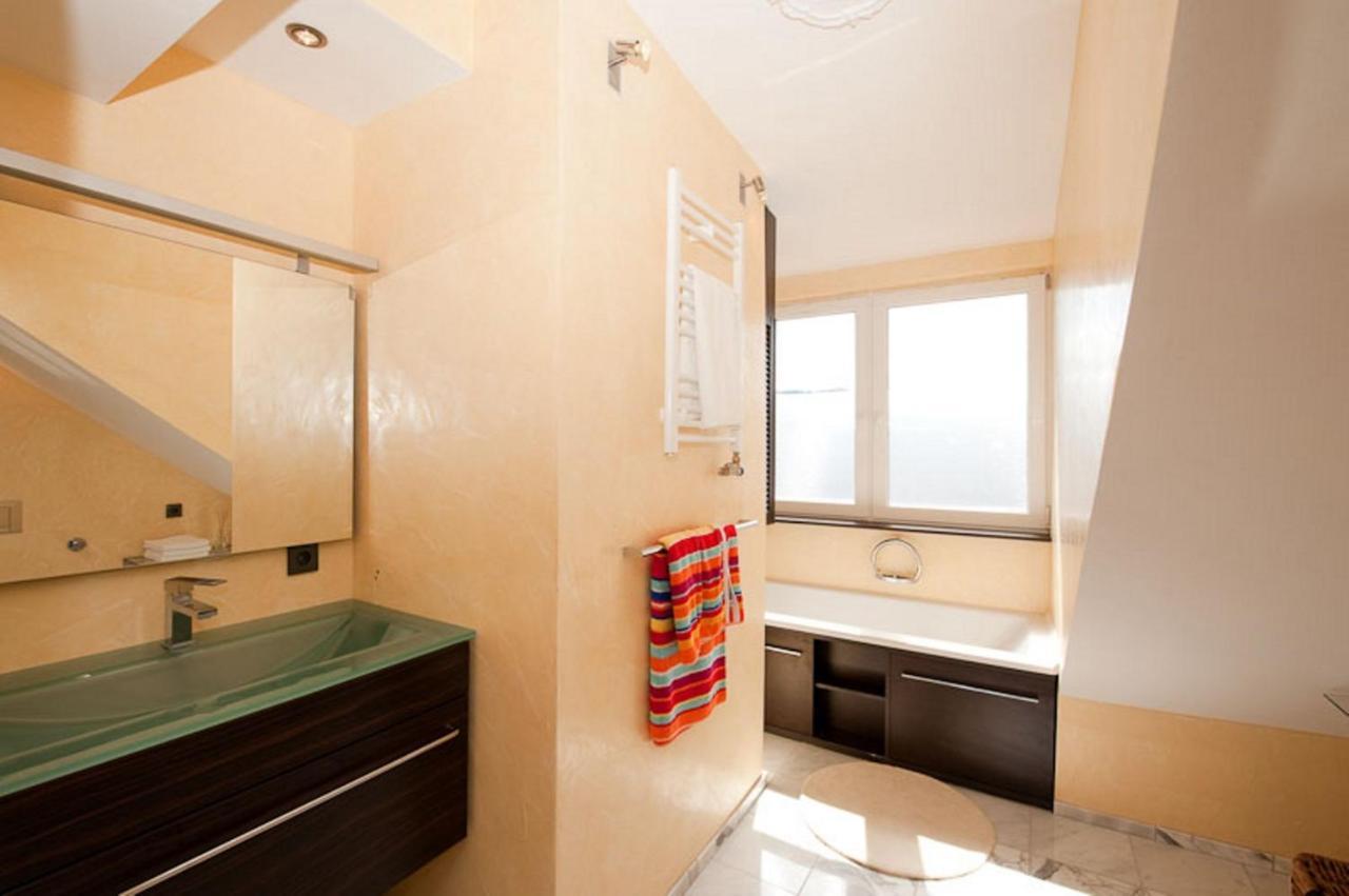 City Lux Apartment In Der Stadt Friburgo de Brisgovia Exterior foto
